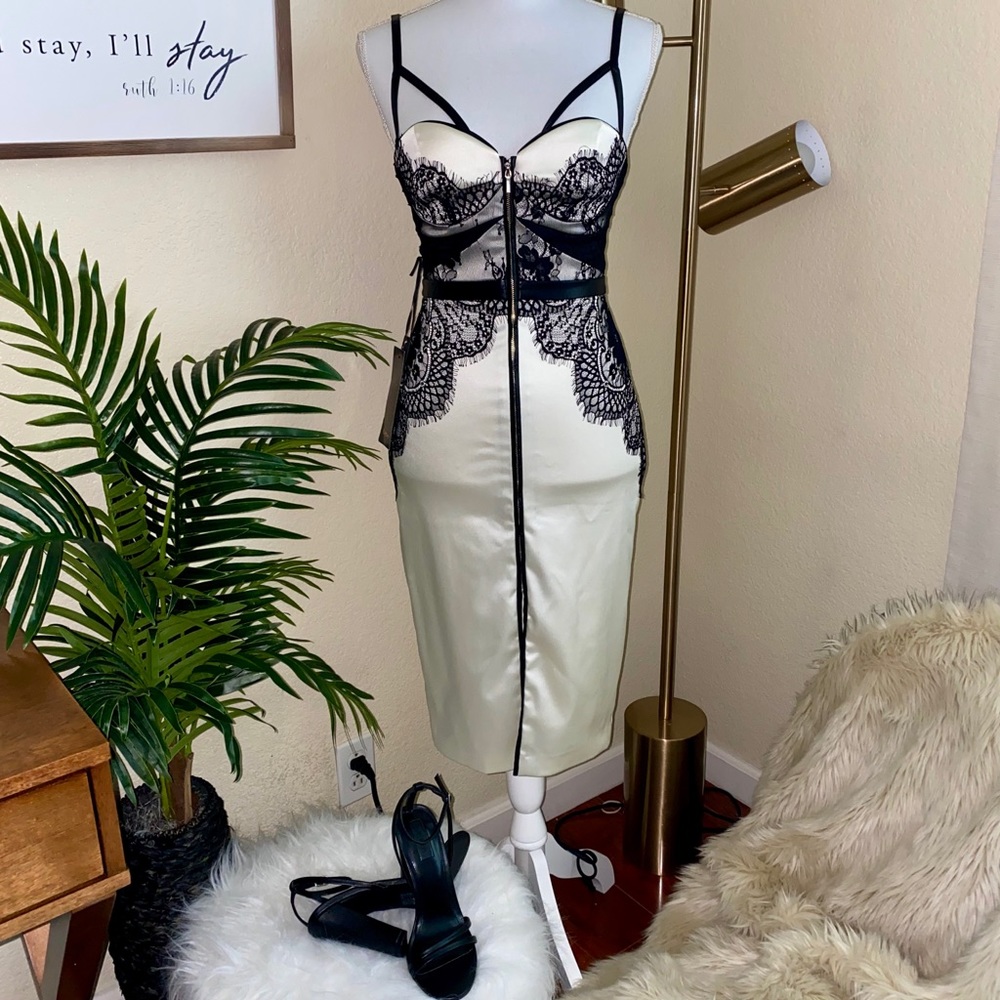 Black | Ivory | Lace | Midi Dress